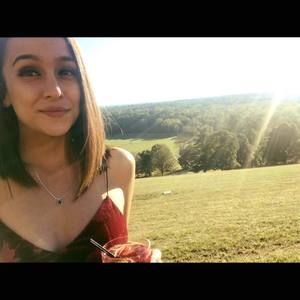 Meet your Posher, Gabi